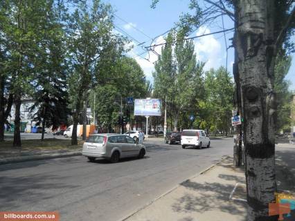 Призма A в Запорожье Металургів пр. / Незалежної України вул. (колиш. 40 років Радянської України вул.) - 68484 фото 1