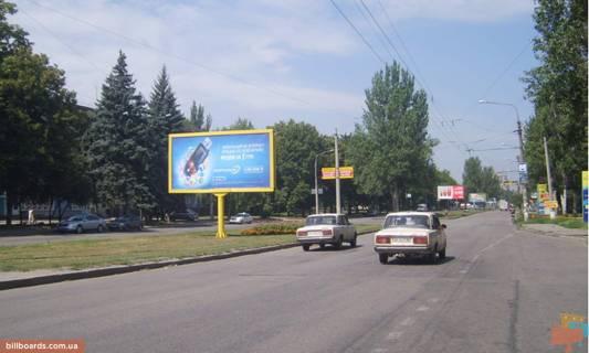 Билборд A в Запорожье Космічна вул. - Чумаченка вул., роздільник, в центр фото 1