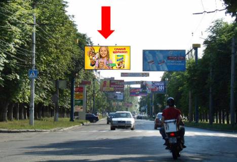 Билборд  в Кременчуге, 3x6  Московська вул., 33/27 / Гвардійська вул., біля завода "КРАЗ" фото 1