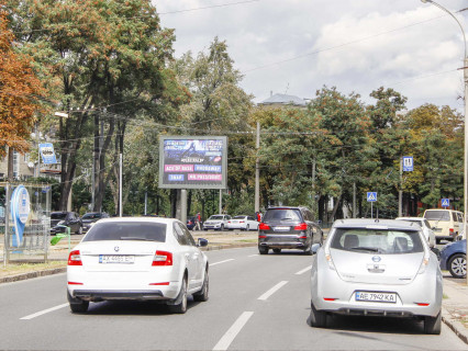 Бэклайт A в Харькове, 2.3x3.14  просп. Незалежності (просп. Правди)., 5б - Курбаса (кол. Ромен Роллана) вул., в центр фото 1