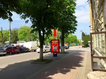 Ситилайт  в Хмельницком, 1.8x1.2  Проскурівська вул., 47 / Володимирська вул., біля Художнього музею фото 1