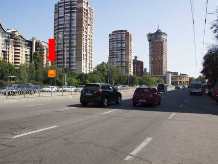 Беклайт  у Києві, 2.3x3.14  Українки бул., 21, в сторону Миколи Міхновського бульвар (Дружби Народів бульвар), з центру Фото 1