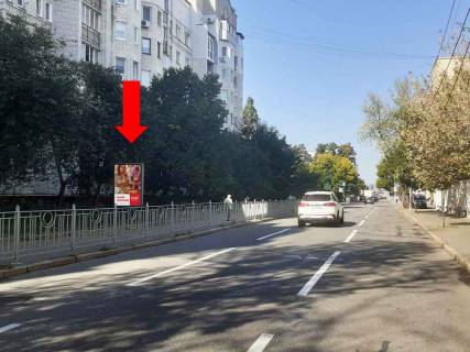 Сiтiлайт A у Києві, 1.8x1.2  Межигірська вул, 43 - вул. Оболонська, в сторону ст. м. "Тараса Шевченка" Фото 1