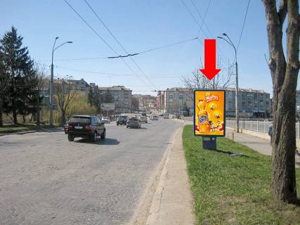 Ситилайт A в Тернополе, 1.8x1.2  Руська вул., біля парку "Сопільче (Топільче)", дамба, з центру фото 1