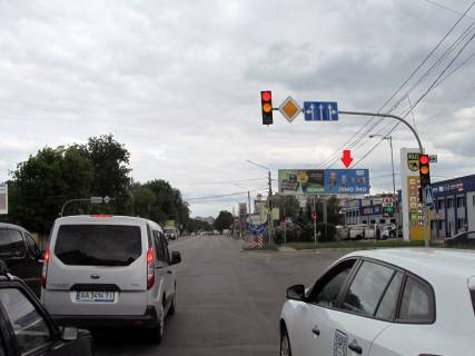 Призма A в Борисполе Київський шлях вул., 2/8, в'їзд в Бориспіль, Аеромолл, світлофор, права - 334575 фото 1
