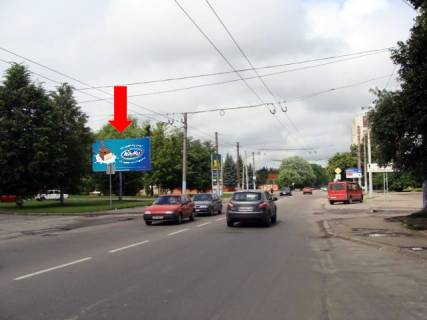 Билборд  в Львове, 3x6  Патона вул., 4, на острівці безпеки, АЗС "ОККО" фото 1