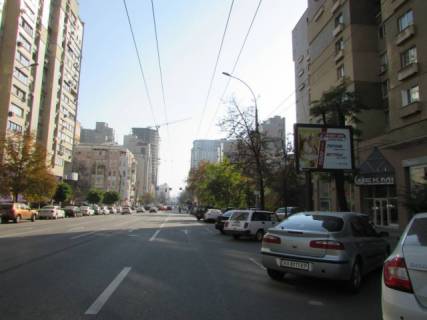 Скроллер A в Киеве Антоновича вул. (колиш. Горького вул.), 94/96 - 294543 фото 1