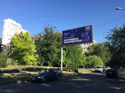 Билборд B в Одессе Сім’ї Глодан вул. (Ільфа і Петрова). - Князя Ярослава Мудрого просп. (Академіка Глушка просп.)., 28 фото 1