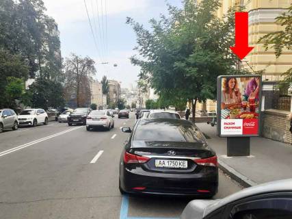 Ситилайт A в Киеве, 1.8x1.2  Бульварно-Кудрявська вул. (колиш. вул. Воровського), 24, в сторону Галицька площа (Перемоги пл.) фото 1