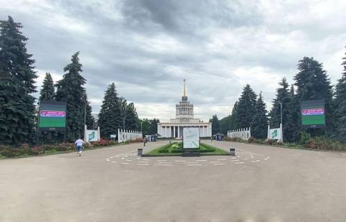 Видеоборд A в Киеве Глушкова пр-т., 1, 5 екранів, ВДНХ. Прайс за трансляцію ролика 10сек, 1 вихід в 5 хвилин, c 07:00 до 23:00. Розрахунки для інших параметрів розміщення уточнюйте у менеджера - 291123 фото 1