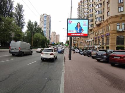 Видеоборд A в Киеве Чорновола вул., 27 - Річкова вул., біля супермаркету BILLA, в сторону вул. Січових Стрільців (Артема)., прайс за трансляцію ролика 10 сек 1вихід/90 сек, з 0:00 до 23:59 - 393861 фото 1