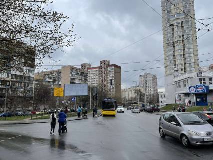 Билборд B в Киеве, 3x6  Голего (кол. Лебедєва-Кумача) вул., навпроти буд. 7в фото 1