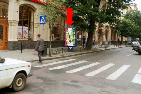 Ситилайт A в Львове, 1.8x1.2  Січових Стрільців вул., 12 / Костюшко вул., "Пузата хата" фото 1