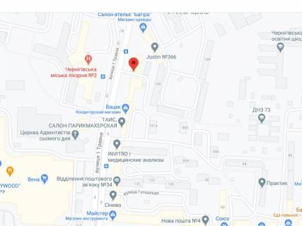 Билборд A в Чернигове 1 Травня вул., 167, аптека "Мед Сервіс", №К001, прайс за ролик 10 сек 1 вихід/5 хвилин, з 8:00-22:00. Розрахунок для інших параметрів трансляції уточнюйте у менеджера. схема