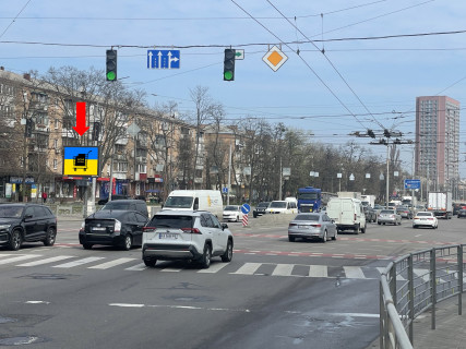 Скролер, Скрол B у Києві, 2.3x3.14  Теліги вул., 13/14 - вул. Дорогожицька, на світлофорі, в сторону ст. м. "Дорогожичі" - 470184 Фото 1