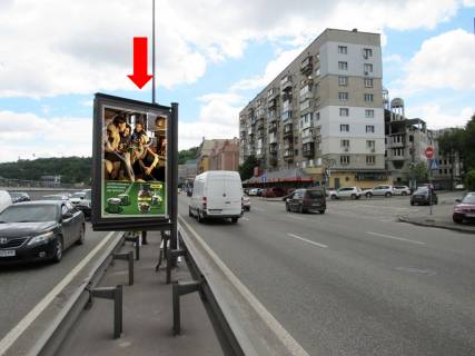 Video Billboard A in Kyiv, 1.8x1.2  Naberezno-Hresatic'ka st., 13-15-17, na r/p, (4-2), u bik st.m. "Postova plosa" - 483926 Photo 1