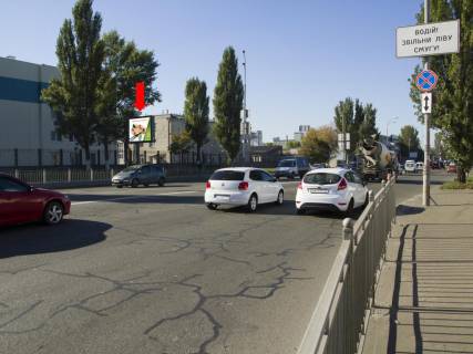 Билборд B в Киеве, 2.3x3.14  Новокостянтинівська вул., 1 - вул. Електриків, розв'язка, в бік просп. Степана Бандери (Московський) фото 1