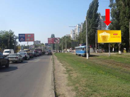 Билборд A в Одессе, 3x6  Князя Володимира Великого просп.(Добровольського просп.)., 139, біля ресторану "McDonald''s", в центр фото 1