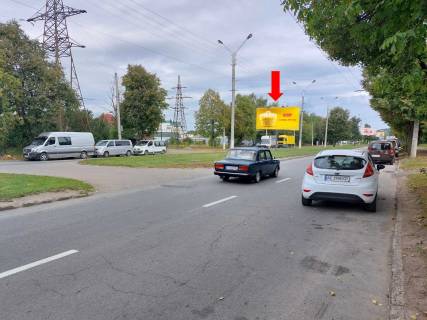 Билборд  в Черновцах, 3x6  Калинівська вул, навпроти ринку "Калинівський", роздільник, в бік супермаркетів "Ашан", "Епіцентр" фото 1