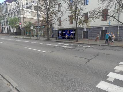 Нестандарт A у Києві, 2.1x3.8  Шевченка бул., 27, зупинка "Академія Адвокатури України", (S повне бренд. = внутр. 7,9695 м2 + зовн. 7,9695 м2 + сіті 4,32 м2) Фото 1