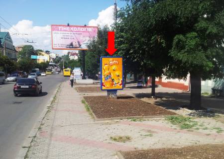 Ситилайт  в Черновцах, 1.8x1.2  Героїв Майдану вул. (кол. Червоноармійська вул.), 37 / Садова вул., в центр фото 1