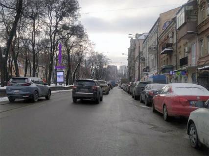 Видеоборд A у Києві Нижній Вал вул., 19/21, прайс за трансляцію ролика 10 сек 1вихід/80 сек, з 0:00 до 23:59 - 397463 Фото 1