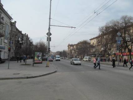 Билборд B в Запорожье, 1.8x1.2  Соборний пр. (колиш. Леніна пр.) - Миру вул. фото 1