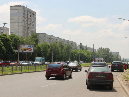 Білборд, Бігборд (Борд)  B у Харкові, 3x6  Перемоги пр. - Свободи пр., 43а, в центр Фото 1