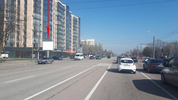 Бэклайт B в Днепр (Днепропетровск) Перемоги Набережна вул., 44, на світлофорі фото 1