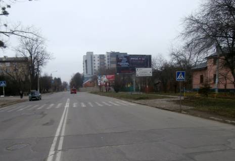 Билборд  в Ивано-Франковске, 3x6  Мазепи вул. - Дорошенка вул. фото 1