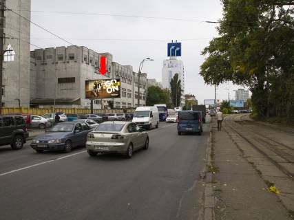 Билборд  в Киеве, 3x6  Дегтярівська вул. 51, на світлофорі, в бік просп. Берестейський (Перемоги) фото 1