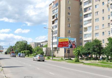 Билборд  в Ивано-Франковске, 3x6  Петлюри вул., 25, в сторону Чорновола вул. фото 1