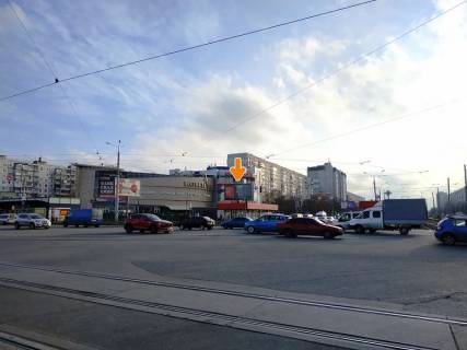 Видеоборд A в Харькове Павлова ул., 150 / Героев Труда ул., в центр, стоимость за 60 выходов в час ролика длительностью - 8 сек. - 291733 фото 1