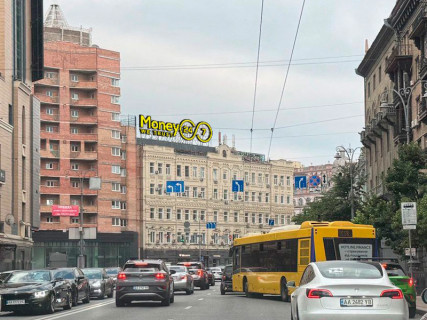 Нестандарт A в Киеве, Унікальний  Велика Васильківська вул. (Червоноармійська)., 13/1 фото 1