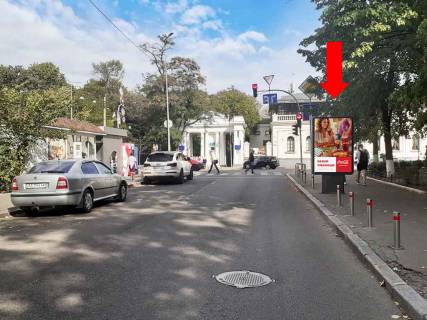Ситилайт A в Киеве, 1.8x1.2  Тарасівська вул. - Гетьмана Павла Скоропадського вул. (Льва Толстого), на світлофорі фото 1