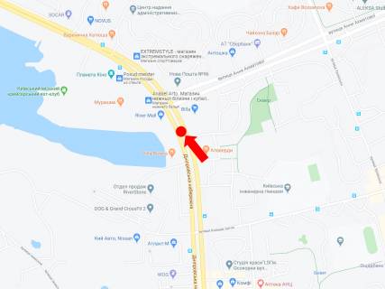 Видеоборд A в Киеве, 2.3x3.14  Дніпровська набережна вул., 49 - вул. Ахматової, роздільник, біля ТРЦ "River Mall", світлофор, в сторону мосту Патона - 583928 схема
