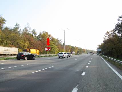 Билборд B в Киеве, 3x6  Траса Київ-Бориспіль - вул. Бориспільська, навпроти знаку "Євро 2012", в сторону аеропорту "Бориспіль", гіпермаркету "Фоззі" фото 1