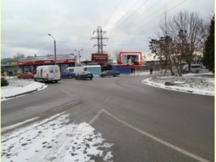 Билборд  в Ивано-Франковске, 3x6  Чорновола вул. - Довженка вул., біля базару, правий фото 1