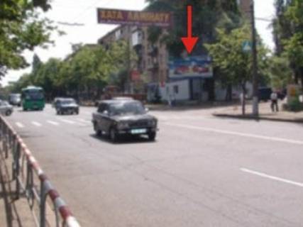 Билборд A в Кривом Роге, 3x6  Лермонтова вул., 6 - Німецька (кол. Либкнехта) вул., у бік Миру пр. фото 1