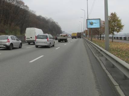 Скроллер A в Киеве Набережне шосе, 1 км до Паркового (Пішохідного) мосту, в сторону Поштової пл. - 395530 фото 1