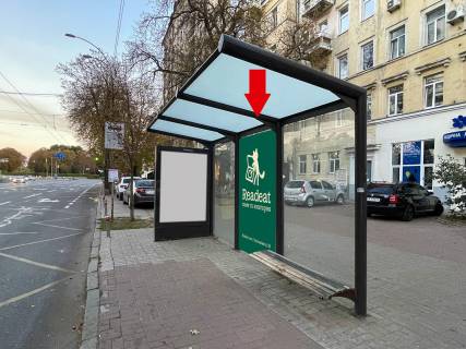 Ситилайт A в Киеве, 1.42x2.34  Мазепи вул., 14, зупинка "пл. Слави", фронтальний фото 1