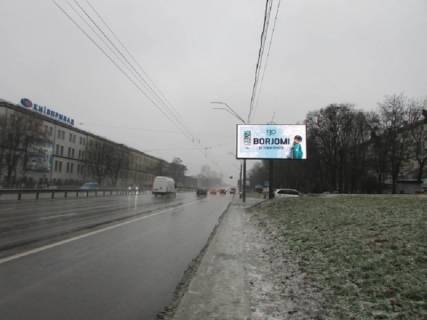 Видеоборд A у Києві просп. Берестейський (Перемоги)., 60 - Гарматна вул., з центру, прайс за трансляцію ролика 10 сек 1вихід /90 сек, з 0:00 до 23:59 - 379369 Фото 1
