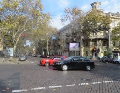 Видеоборд A в Одессе, 2.3x3.14  Італійська вул. (Пушкінська)., 21 - Святослава Караванського вул. (Жуковського) - 483389 фото 1