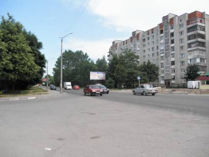 Білборд, Бігборд (Борд)   у Івано-Франківську, 3x6  Довженка вул., 11 - Сухомлинського вул., в сторону Чорновола вул. Фото 1