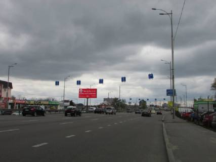 Видеоборд A в Киеве Кільцева дорога - Зодчих вул., 36, навпроти, розподілювач, в сторону просп. Берестейський (Перемоги)., прайс за трансляцію ролика 10 сек 1вихід/90 сек, з 0:00 до 23:59 - 366750 фото 1