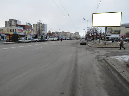 Призматрон, Призма A у Києві просп. Червоної Калини (Володимира Маяковського)., 47, в центр - 237542 Фото 1