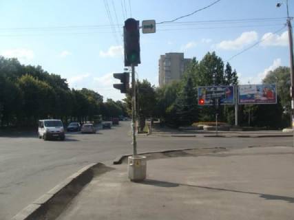 Призма A в Ровно Набережна вул. - Миру пр., права - 297644 фото 1