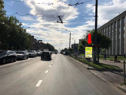Ситилайт A в Ивано-Франковске, 1.8x1.2  Бандери вул. / Незалежності вул. фото 1