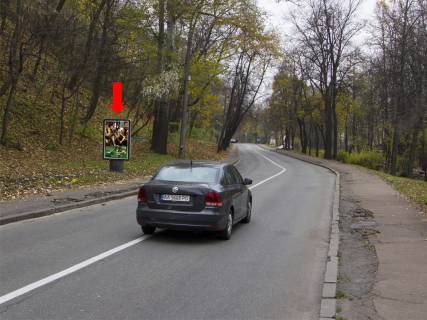 Ситилайт  в Киеве, 1.8x1.2  Паркова дорога вул., в районі "Зеленого театру", в бік Грушевського вул., Європейської пл. фото 1