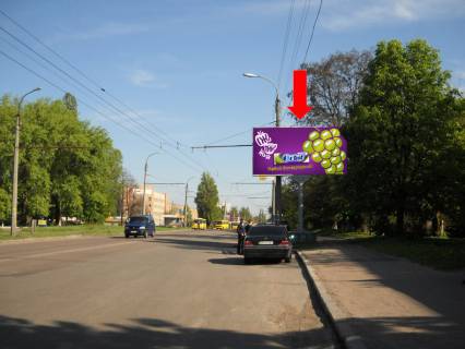 Билборд A в Черкассах, 3x6  Чигиринська вул., 42 / Подолинського вул., з центру фото 1